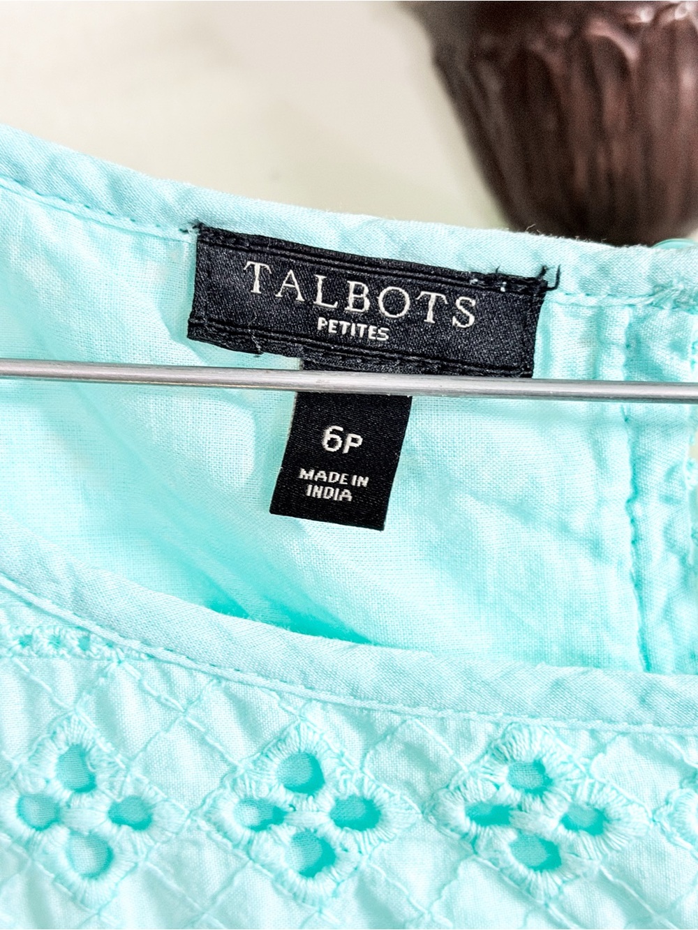 Talbots Petite Eyelet Tank Top 6P Aqua Blue 100% Cotton Sleeveless Summer Blouse - Picture 3 of 6